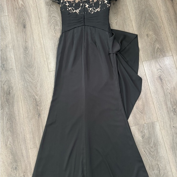 NWT-MGNY Soft Satin Evening Gown with Lace and Beaded Appliques - Picture 13 of 16